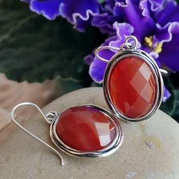 Серебряные серьги с сердоликом 01E1832SR Серебряные серьги с сердоликом 01E1832SR