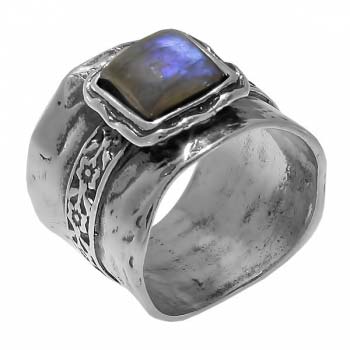 Серебряное кольцо с лабрадором 01R438LB Серебряное кольцо с лабрадором 01R438LB