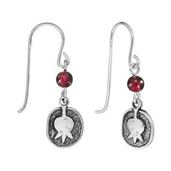 Серебряные серьги с гранатом 01E1686GR Серебряные серьги с гранатом 01E1686GR