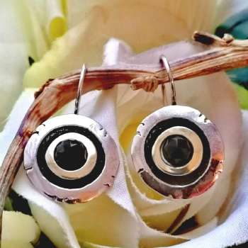 Серебряные серьги с ониксом и золотом MVE1187GON Серебряные серьги с ониксом и золотом MVE1187GON