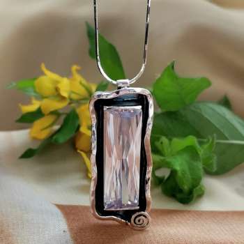 Серебряное колье с куб.цирконом MVN387CZ/3 Серебряное колье с куб.цирконом MVN387CZ/3