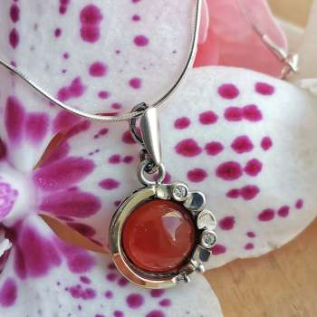 Серебряное колье с сердоликом, куб.цирконом и золотом MVN1536GSR Серебряное колье с сердоликом, куб.цирконом и золотом MVN1536GSR