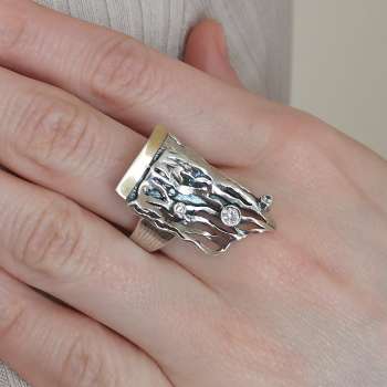 Серебряное кольцо с куб.цирконом и золотом MVR1043GCZ Серебряное кольцо с куб.цирконом и золотом MVR1043GCZ