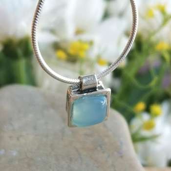 Серебряное колье с халцедоном 01N109HL/1 Серебряное колье с халцедоном 01N109HL/1