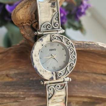 Серебряные часы 01W039 Серебряные часы 01W039