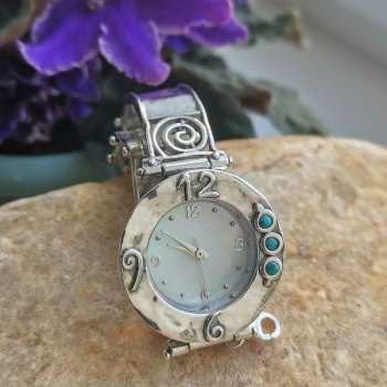 Серебряные часы с бирюзой 01W008TQ Серебряные часы с бирюзой 01W008TQ
