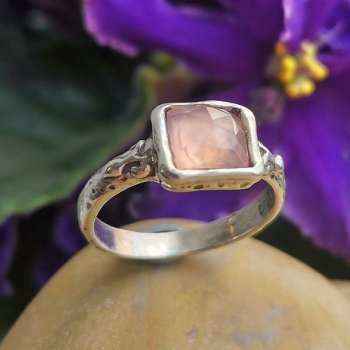 Серебряное кольцо с халцедоном 01R1341HL/3 Серебряное кольцо с халцедоном 01R1341HL/3