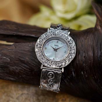 Серебряные часы 01W714 Серебряные часы 01W714